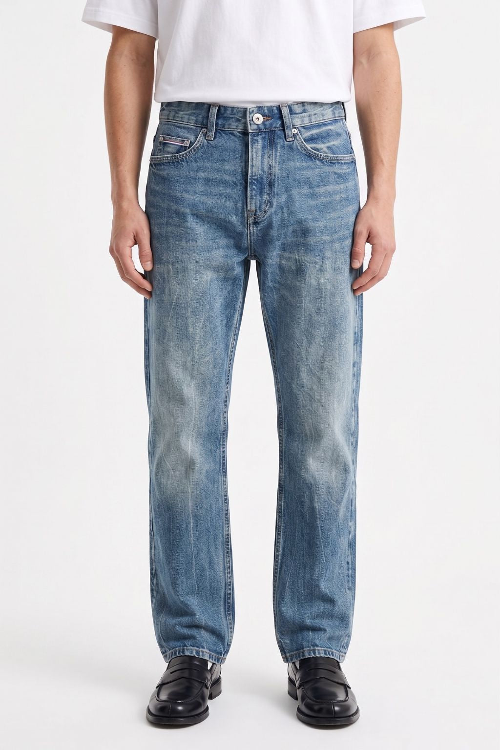 QĪNGYĀN | 青烟 Selvedge 14oz Straight, Faded Indigo Denim
